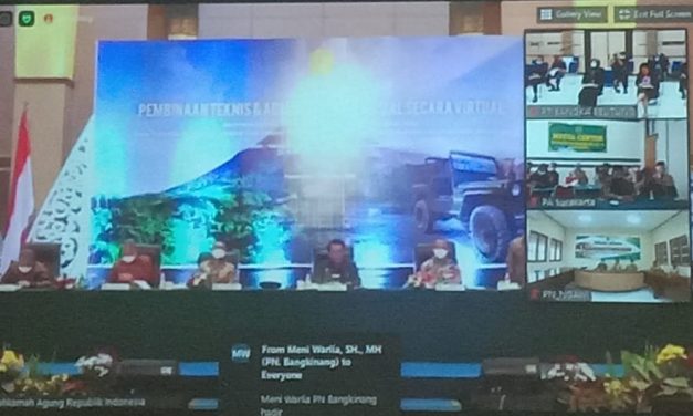 KETUA PENGADILAN TINGGI BANGKA BELITUNG BESERTA 	WAKIL KETUA, HAKIM TINGGI, HAKIM ADHOC TIPIKOR TINGKAT BANDING DAN APARATUR PENGADILAN MENGHADIRI KEGIATAN PEMBINAAN BIDANG TEKNIS DAN ADMINISTRASI YUDISIAL OLEH PIMPINAN MAHKAMAH AGUNG RI BAGI JAJARAN EMPAT LINGKUNGAN PERADILAN SELURUH INDONESIA SECARA VIRTUAL