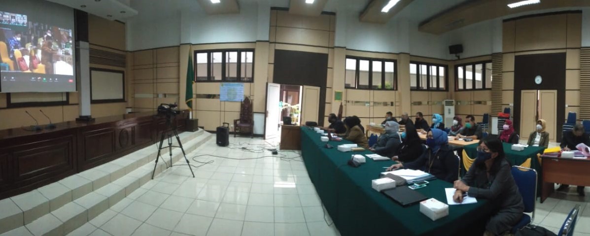 PIMPINAN, HAKIM DAN APARATUR PENGADILAN TINGGI BANGKA BELITUNG MENGHADIRI KEGIATAN PEMBINAAN BIDANG TEKNIS DAN ADMINISTRASI YUDISIAL OLEH PIMPINAN MAHKAMAH AGUNG RI BAGI JAJARAN EMPAT LINGKUNGAN PERADILAN SELURUH INDONESIA SECARA VIRTUAL