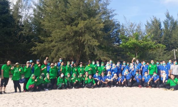 PENGADILAN TINGGI BANGKA BELITUNG MELAKSANAKAN “JUMAT SEHAT” OLAH RAGA BERSAMA PENGADILAN NEGERI SUNGAILIAT DI PANTAI TIKUS EMAS