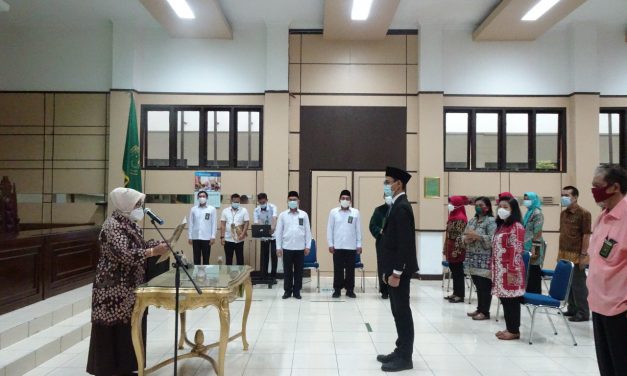 Pelantikan dan Pengambilan Sumpah Jabatan Analis Kepegawaian Ahli Pertama