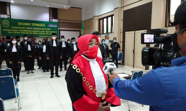 Sidang Terbuka Pengambilan Sumpah atau Janji Advokat Pengadilan Tinggi Bangka Belitung