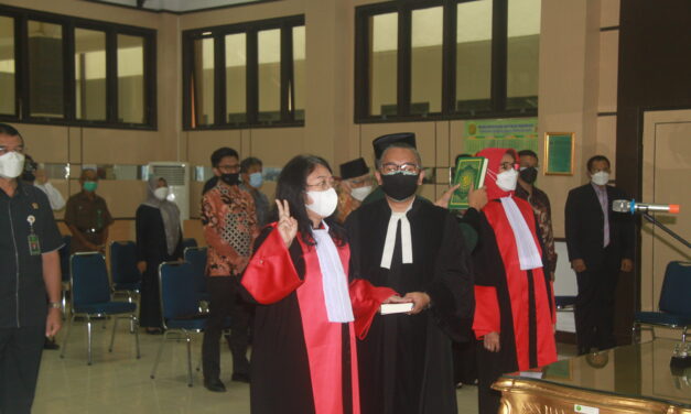 Pelantikan dan Pengambilan Sumpah Jabatan Hakim Tinggi PT Babel