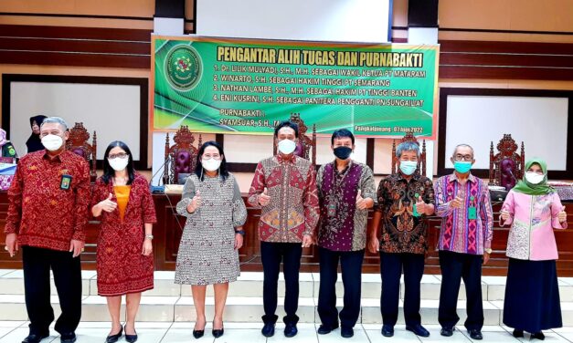 Pengantar Alih Tugas Wakil Ketua, Hakim Tinggi, dan Staff Kepaniteraan Bersamaan dengan Purnabakti Panitera Muda Hukum