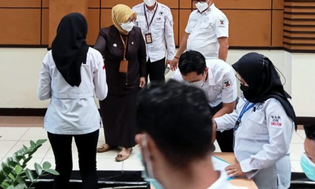 Ketua, Hakim dan Seluruh ASN melakukan Tes Urine, Hasilnya Semua Negatif