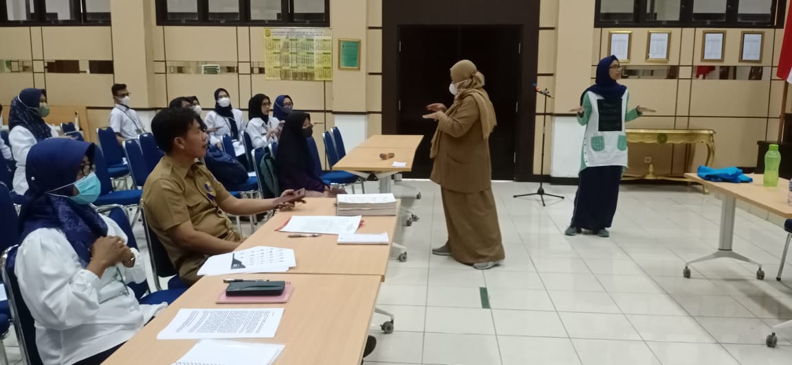 PELATIHAN DALAM PENDAMPINGAN BAGI PENYANDANG DISABILITAS UNTUK PENINGKATAN LAYANAN