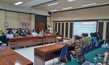Pertemuan dan Evaluasi Kinerja Ketua Pengadilan Tinggi Bangka Belitung dengan Hakim dan Aparatur