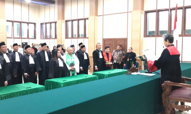 Resmi Diambil Sumpah/Janji sebanyak 18 Calon Advokat : Langkah Maju Penegakan Hukum