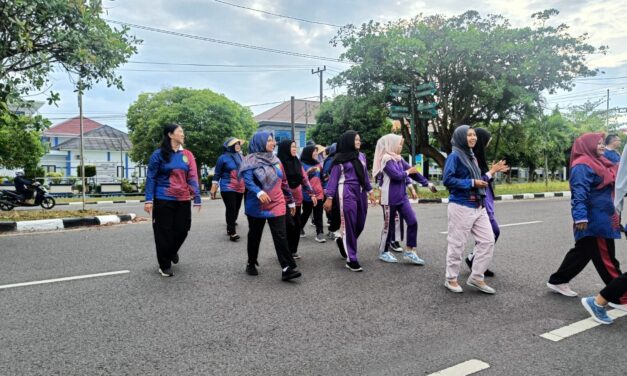 Jumat, 17 Oktober 2025 - Kegiatan Jalan Santai Jumat Ceria