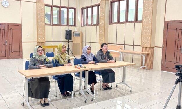 Selasa, 14 Oktober 2025 - Kegiatan Zoom Konsolidasi Penyusunan Laporan Keuangan TW I DIPA 03 Ditjen Badilum Tahun Anggaran 2025