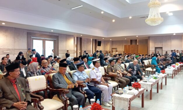 Rabu, 5 November 2025 - Mengikuti Kegiatan Pelantikan Bupati dan Wakil Bupati Bangka