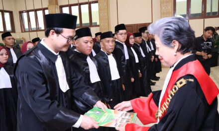 Pengambilan Sumpah Advokat di PT Bangka Belitung: Jaga Profesionalisme dan Akses Keadilan Masyarakat