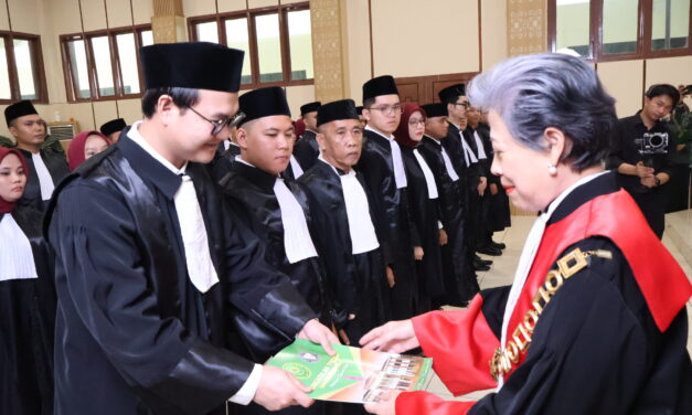 Pengambilan Sumpah Advokat di PT Bangka Belitung: Jaga Profesionalisme dan Akses Keadilan Masyarakat